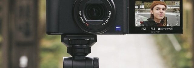 Rekomendasi Kamera Vlog untuk Para Vlogger